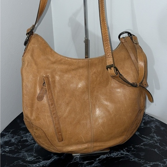 Frye Melissa Scooped Hobo Leather Large Bag Beige AUTHENTIC -LIKE NEW - Picture 7 of 12